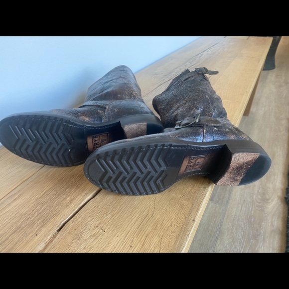 Frye Veronica distressed boot size 7 - Picture 2 of 4